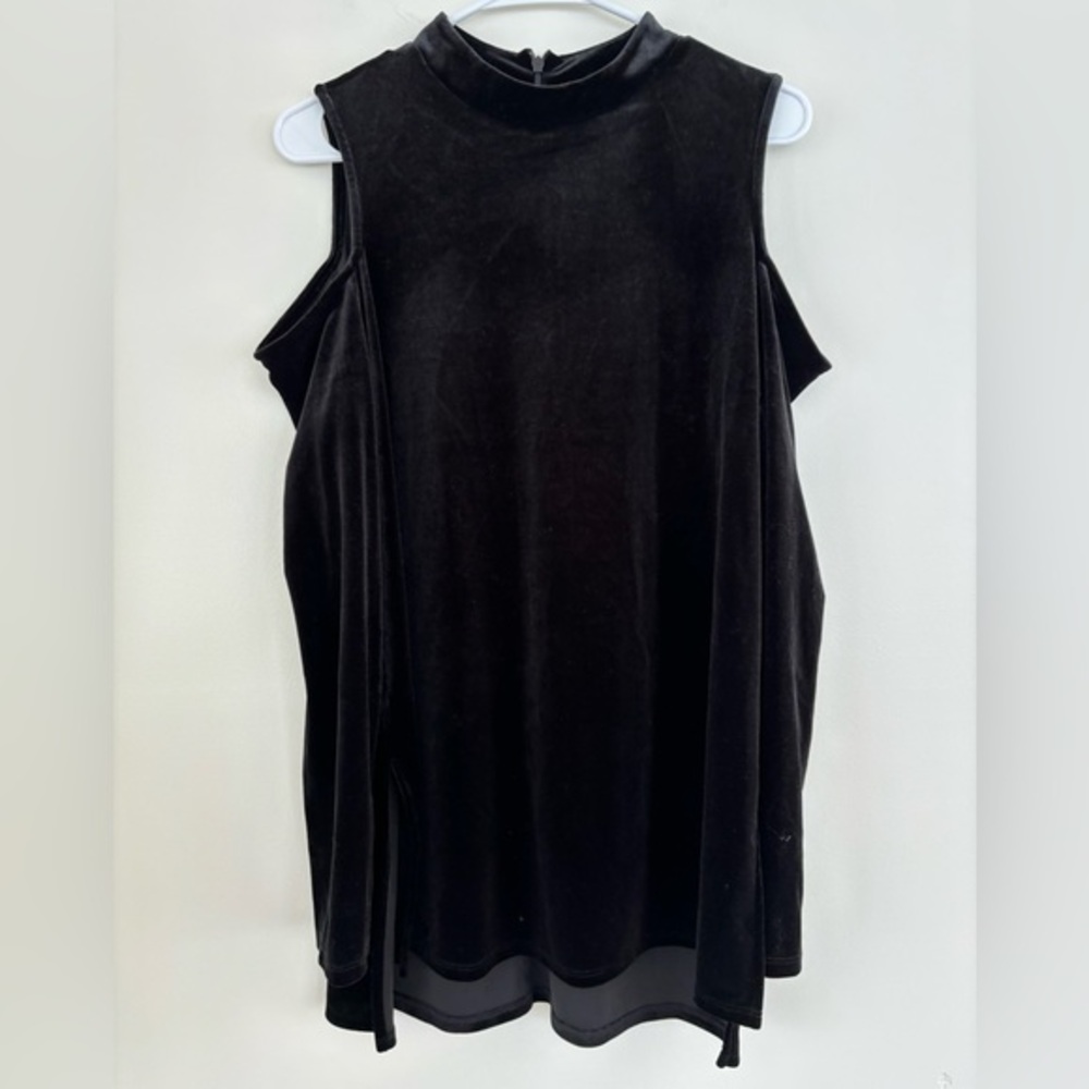 Halogen Nordstrom Women's Velvet Like‎ Cold Shoulder Mini Dress Size Medium